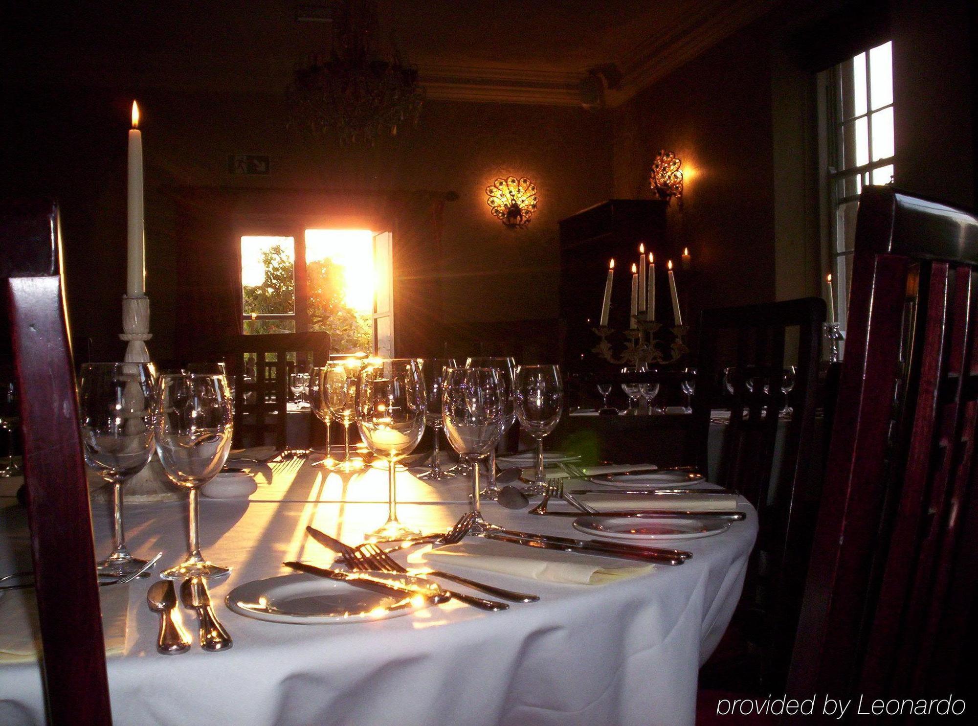 Отель The Longleat Bath Arms Ресторан фото